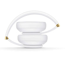 Beats Studio3 Wireless Noise Cancelling Over-Ear Headphones - Apple W1 Headphone Chip, Class 1 Bluetooth, 22 Hours of Listening Time, Built-in Microphone - White