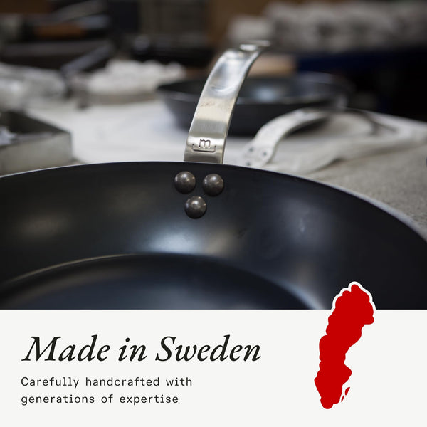 Made In Cookware - Seasoned 17" Round Carbon Steel Griddle + Grill Press - (Like Cast Iron, but Better) - Professional Cookware - Crafted in Sweden - Induction Compatible