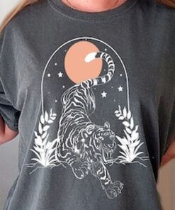 Tiger Moon Boho T-shirt, Tiger Tee, Mystical T-shirt, Shirt, Celestial, Comfort Colors T-shirt