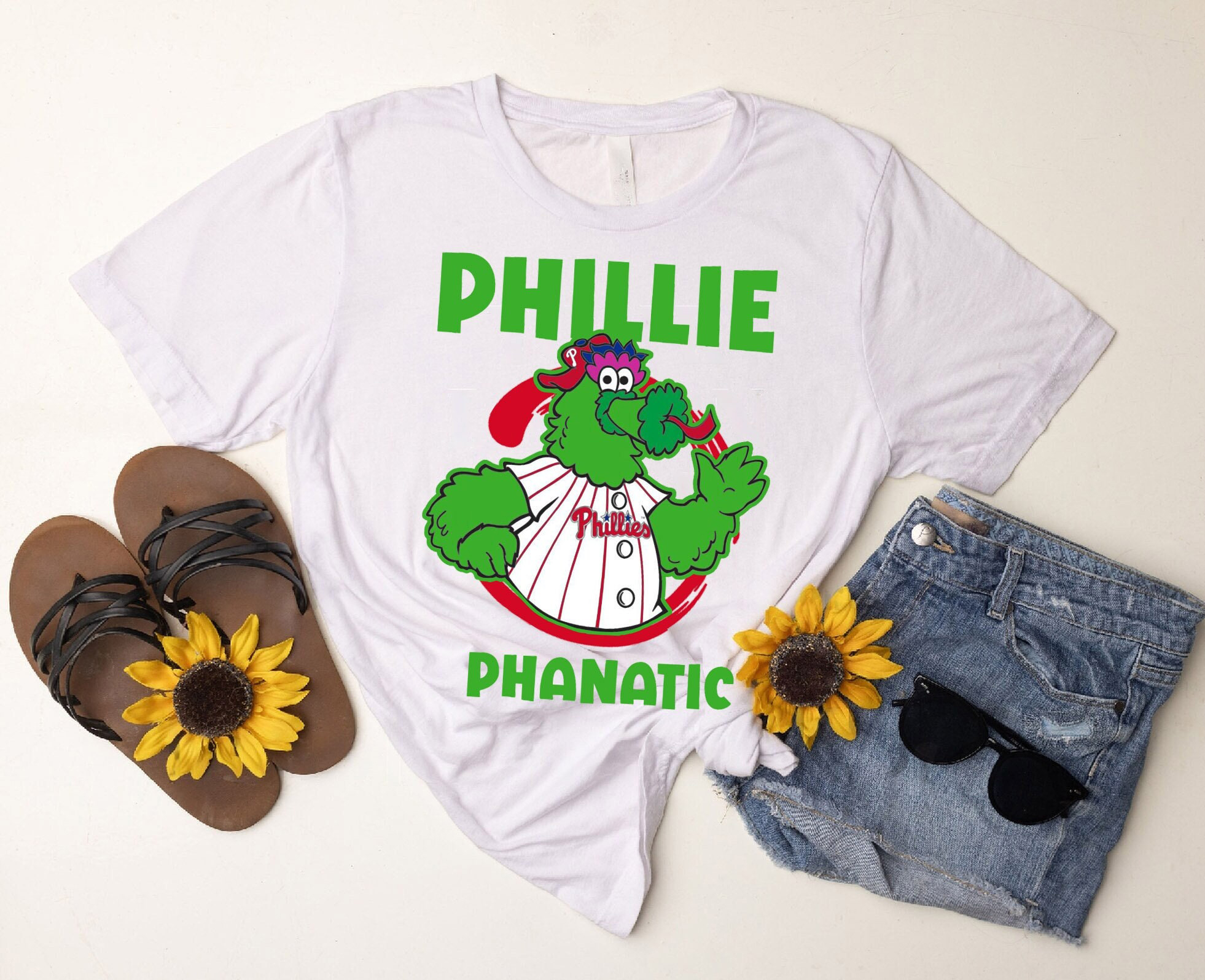 green phillies t shirt