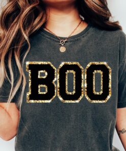 BOO Halloween Shirt, Women Halloween Sweatshirt, Halloween Tees and Sweaters, Pumpkin Shirt, Fall Sweatshirt, Spooky Season Shirt